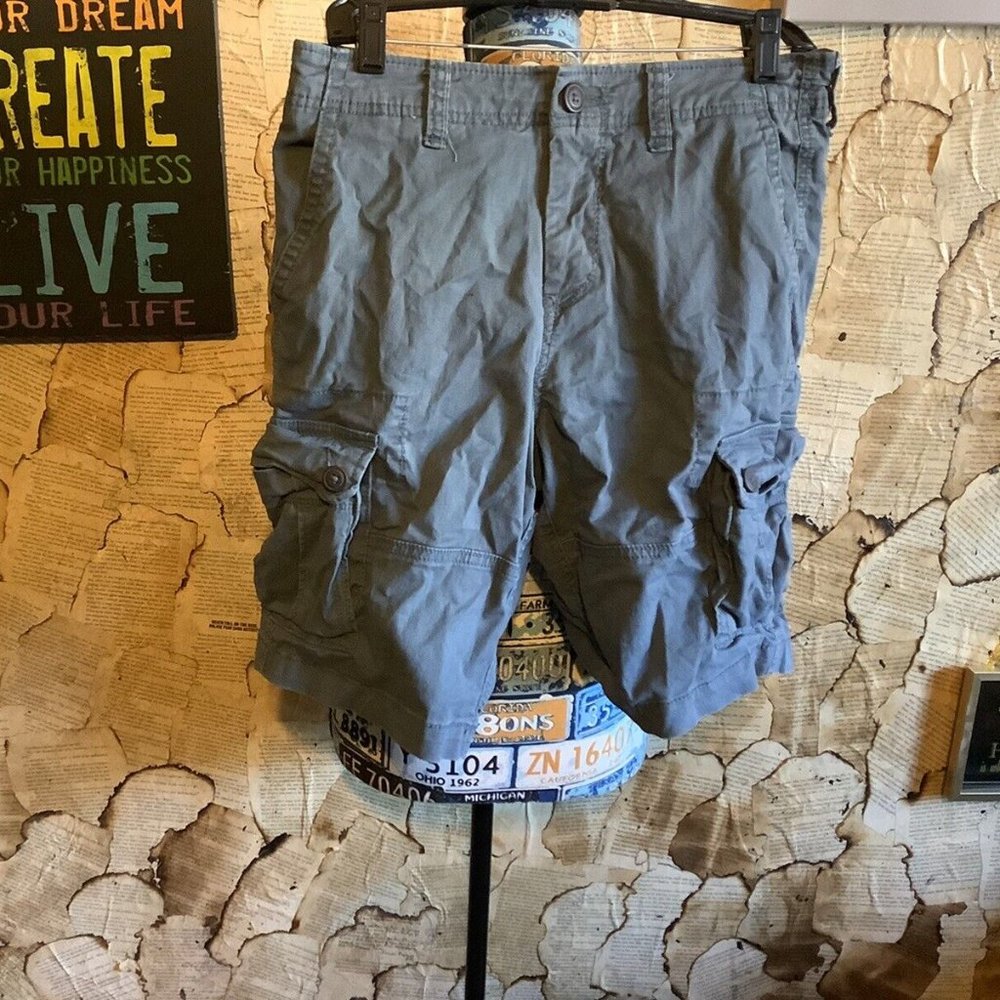 Aero men’s shorts size 29